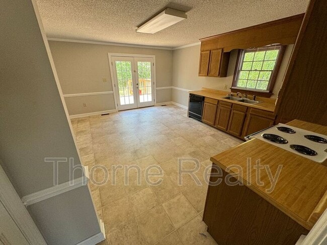 Photo - 1907 Heritage Cir