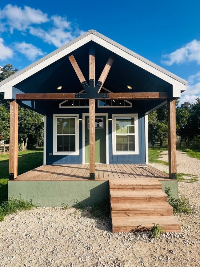 Photo - 2019 Frazer Dr Casa