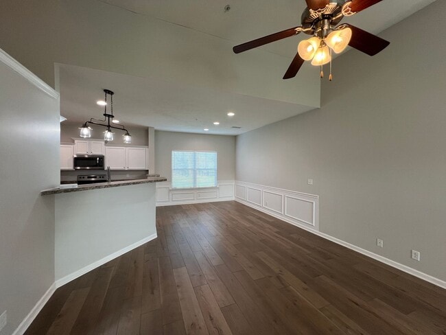 Photo - Available Immediately! Gorgeous 4 Bedroom 3 Bath in Creeksbend Subdivision