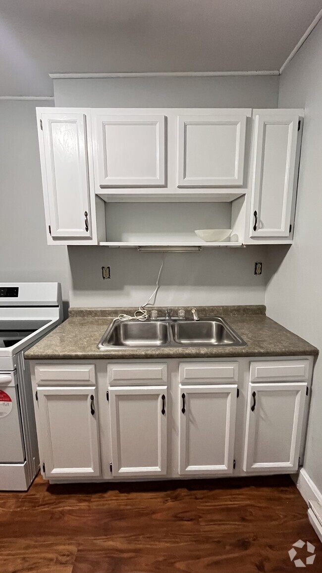 Building Photo - 15 LLC-80 Sailly Avenue Unit 201 Rental