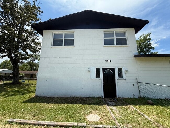 Building Photo - 2418 Pullman Ave Rental