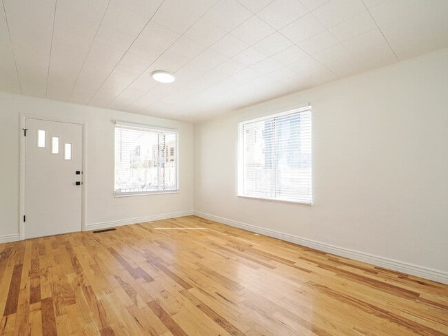 Photo - 843 Emeril Ave