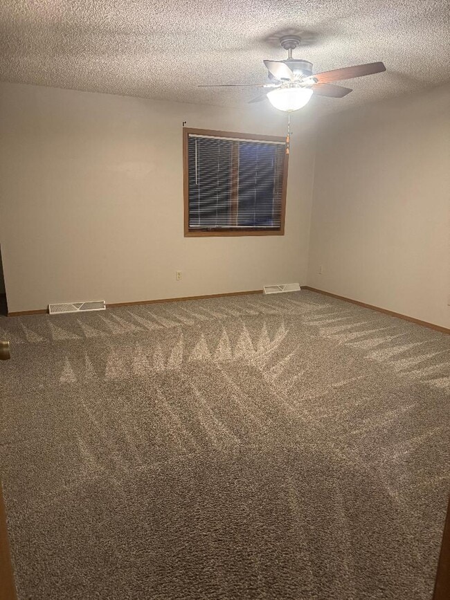 Photo - 1060 Bartlein Ct