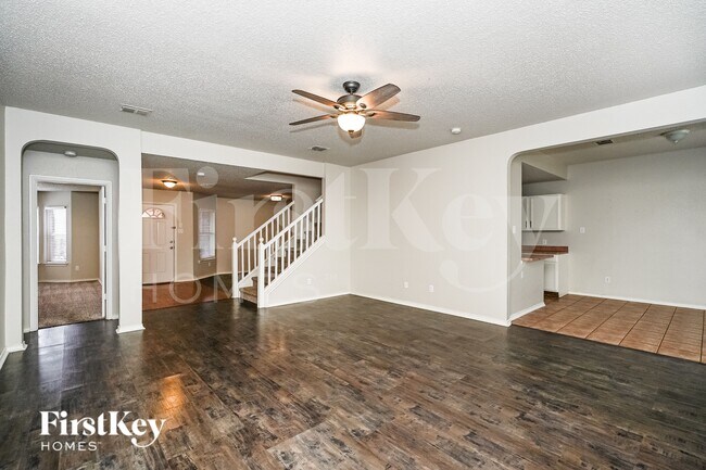 5293 Chessie Cir