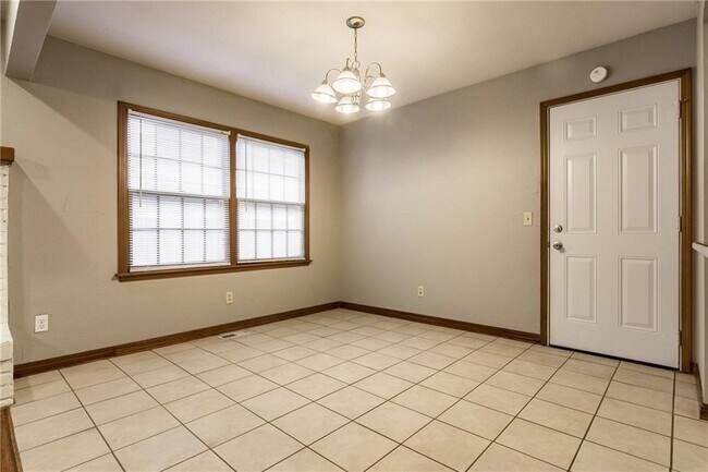 Photo - 9913 Sunnymeade Pl