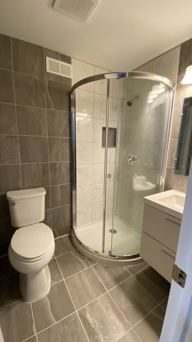 Bath 1 - 11 E Tompkins St