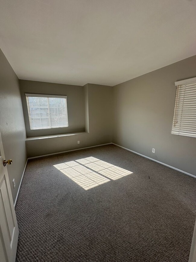 Photo - Beautiful 3bedroom 3bath w/ a Pool