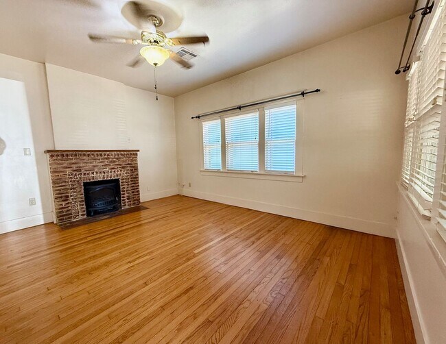 Photo - Walk to OU - 2/1 + Office