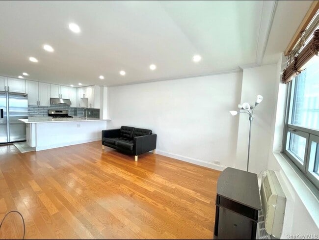 Photo - 61-25 97th St Unit 12P