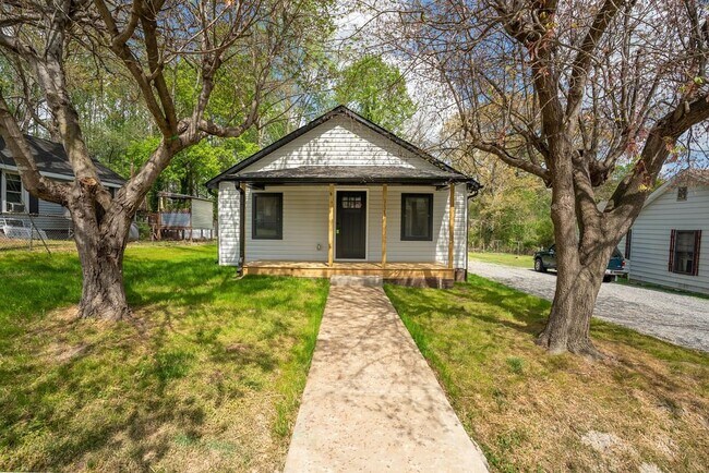 Photo - 1128 Rosehill Dr