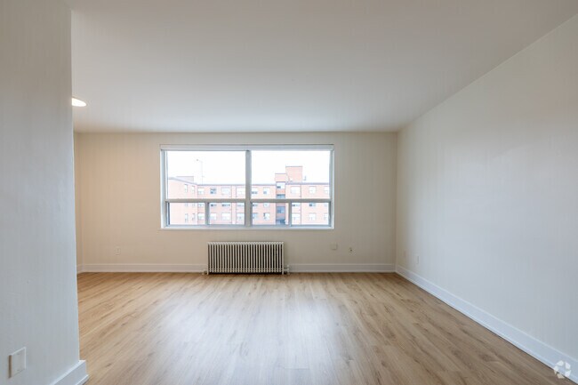 1BR, 1BA - Living Room - 3 Swift Drive