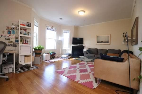 Building Photo - 2.0 bedroom in Cambridge Massachusetts 02141 Rental