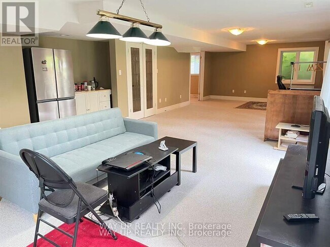 Photo - 401 Kingbird Ct