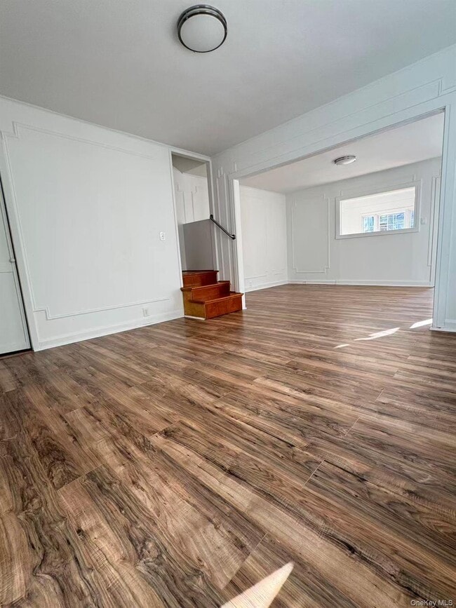Photo - 42-45 247th St