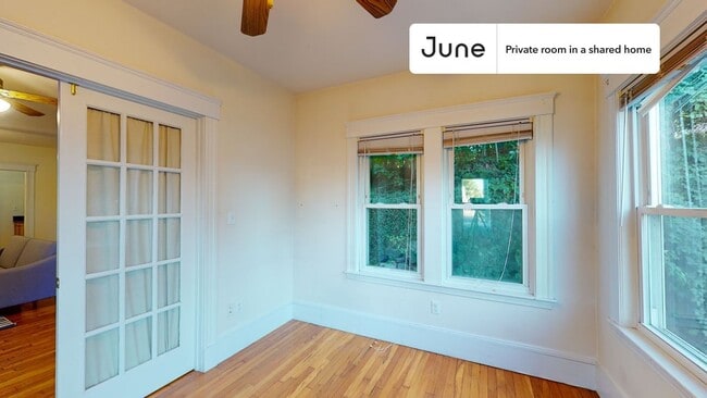 Photo - Room in Shared 3 bed/1 bath home Unidad A