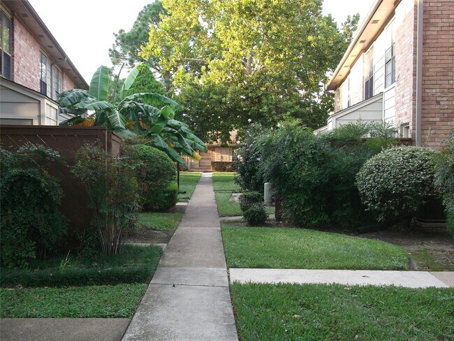 Photo - 8801 Hammerly Blvd Unit 1606