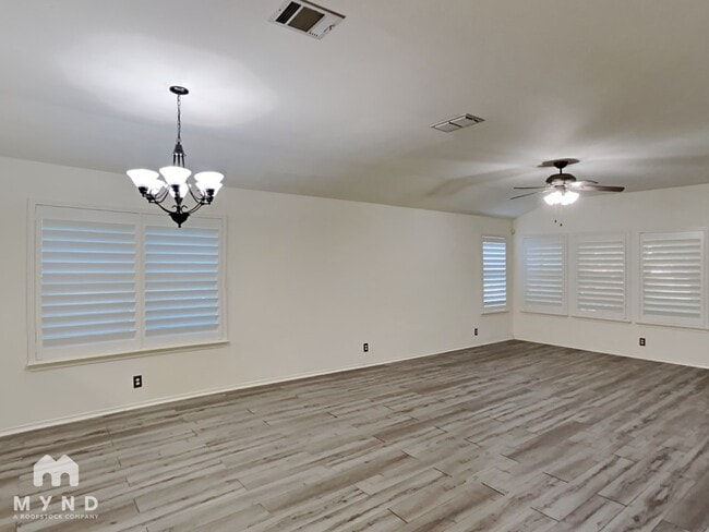 Photo - 4611 Echo Lake Dr