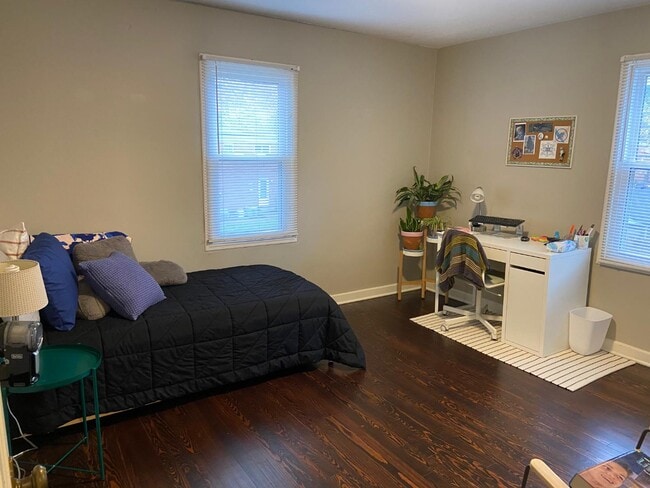 Photo - 913 Palmer Rd