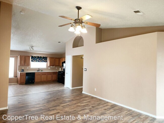 Photo - 4 br, 2 bath House - 764 Terra Cotta SW