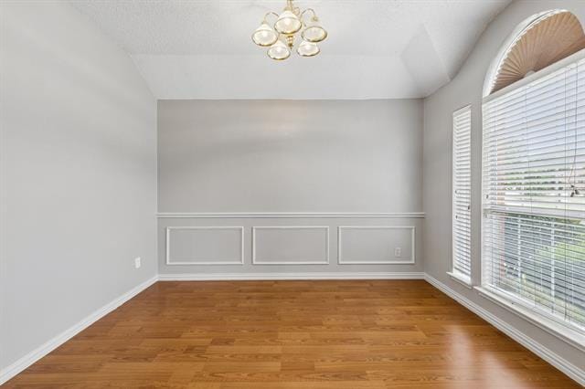 Photo - 300 Thomas Dr