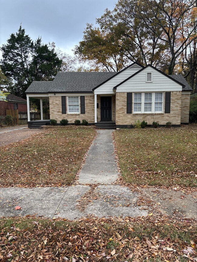 Photo - 1495 Marianna St