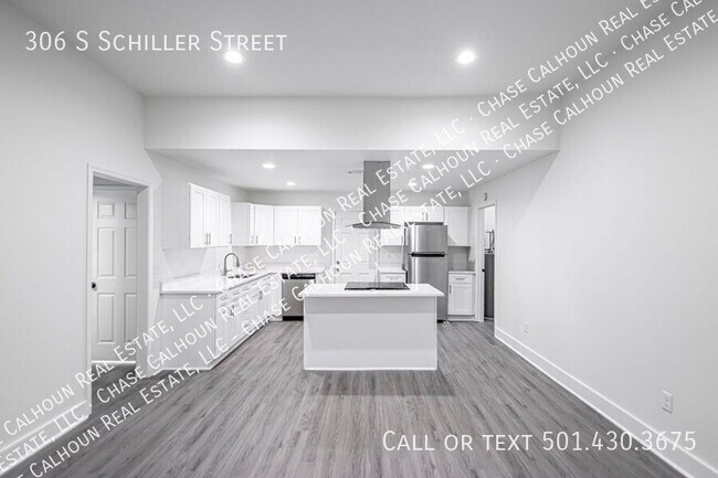 Photo - 306 S Schiller St