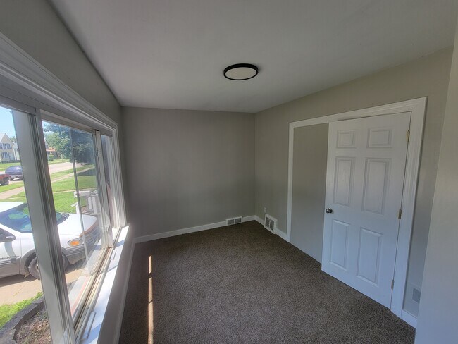 Photo - 516 2nd Ave S Unit 1