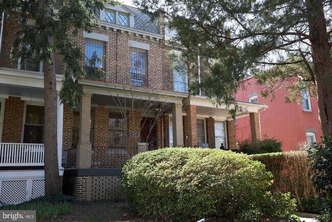 Photo - 1427 East Capitol St NE