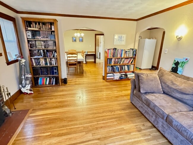 Photo - 36 Colwell Ave Unidad 1