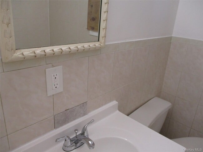 Photo - 94 Roger Ave