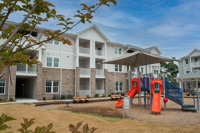 Photo - Garden Oaks