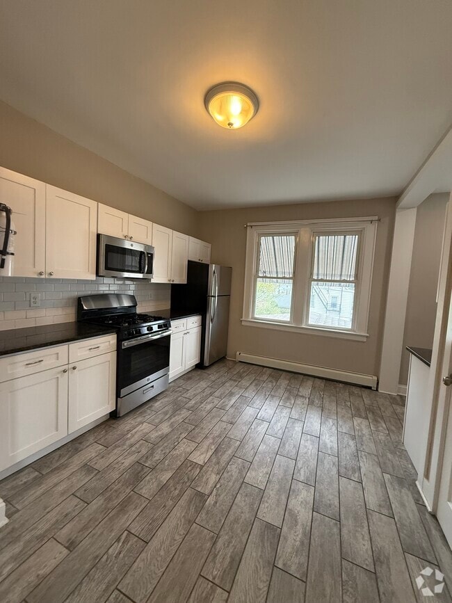 Building Photo - 433 Abington Ave Rental