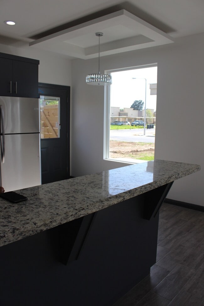 Photo - 2713 S J St Unit #4