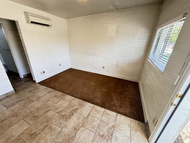 Photo - 1643 S State St
