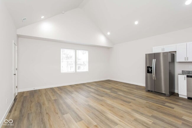 Photo - 2950 Winthrop Ave