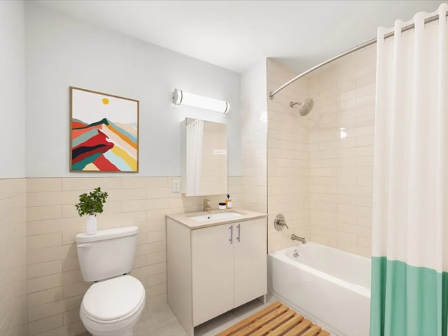 Photo - 4778 Broadway Unit 2A