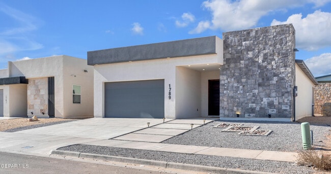 Photo - 1789 Urijah Pl