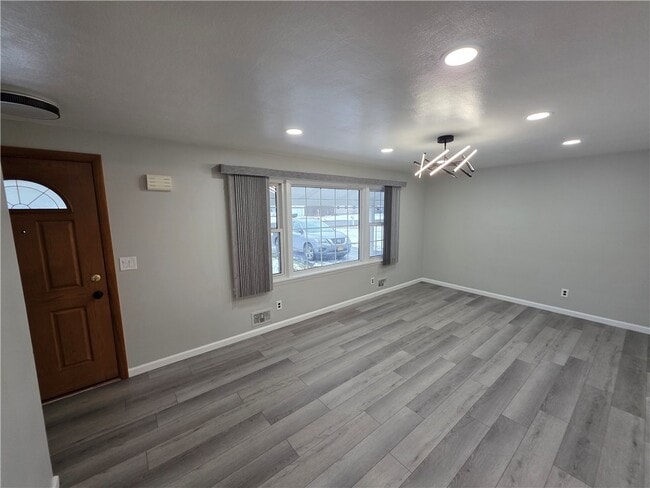 Photo - 2938 Lyell Rd