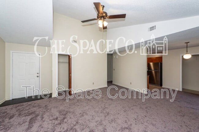 Photo - 2020 Coldspring Dr Unit F