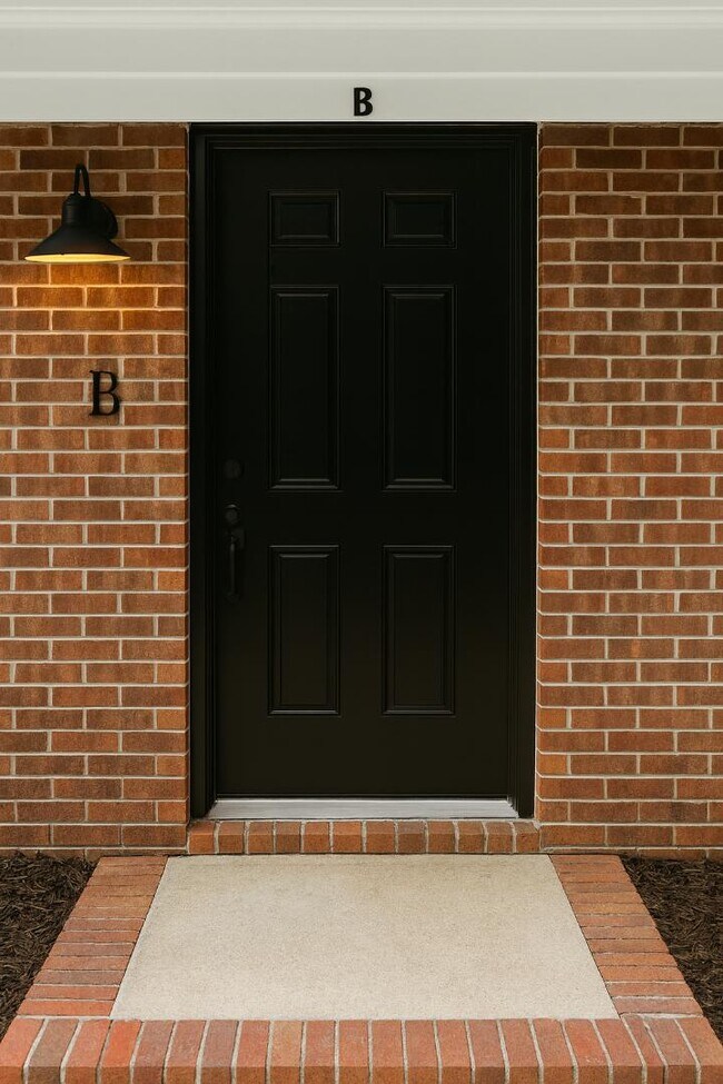 Photo - 1711 Birchwood Dr SE