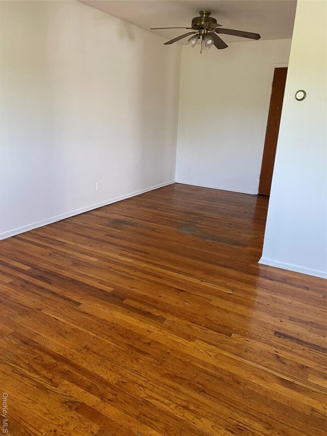 Photo - 129-32 145th St