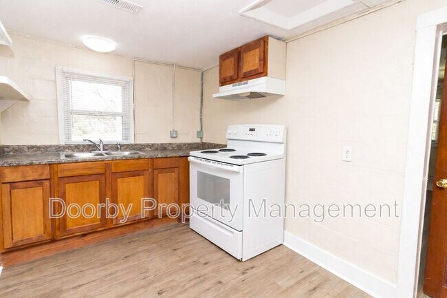 Photo - 1422 Wilson Rd