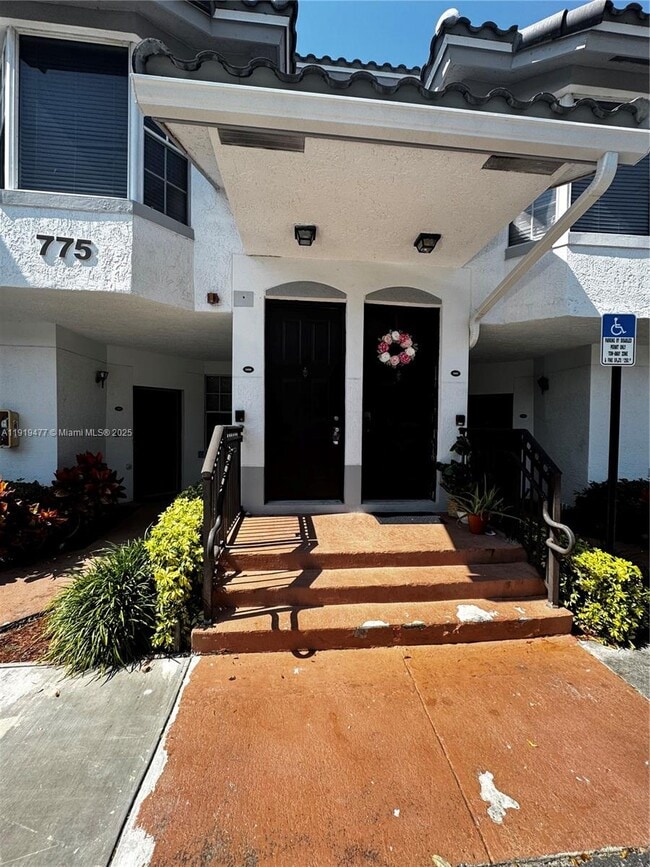 Building Photo - 775 SW 148th Ave Unit 1606