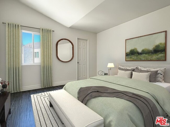 Photo - 1925 W College Ave