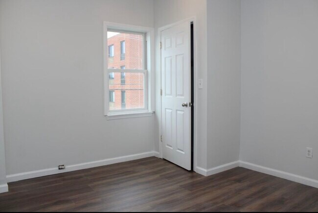 Photo - 1901 Griffis Ave