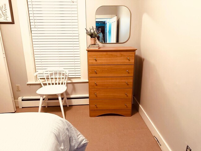 Photo - 252 Forest Ave Unidad 3