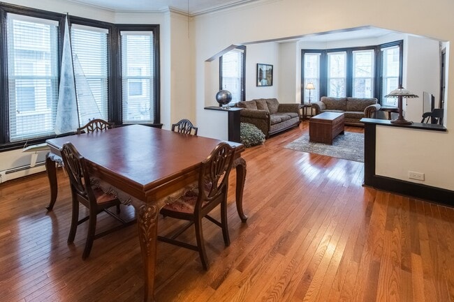 Photo - 102 Ring St Unit #1