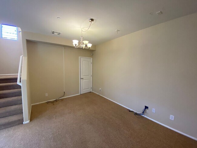 Photo - Wonderful 4 bed/2.5 bath home located in t...