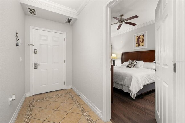 Photo - 1100 Sunset View Cir Unit 302