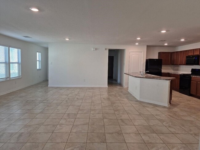 Photo - 6715 Hillsdale Creek Dr